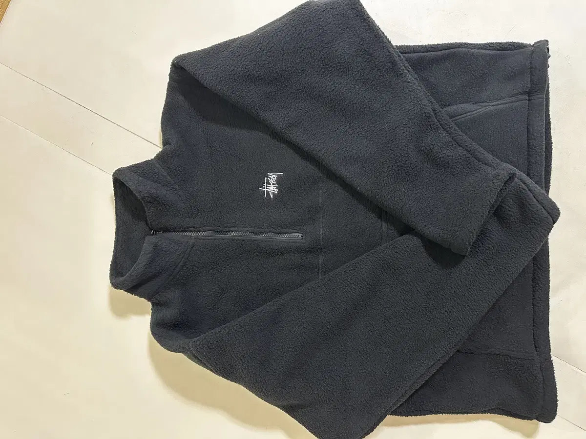 스투시 하프집 모크넥 (stussy half zip mock neck)